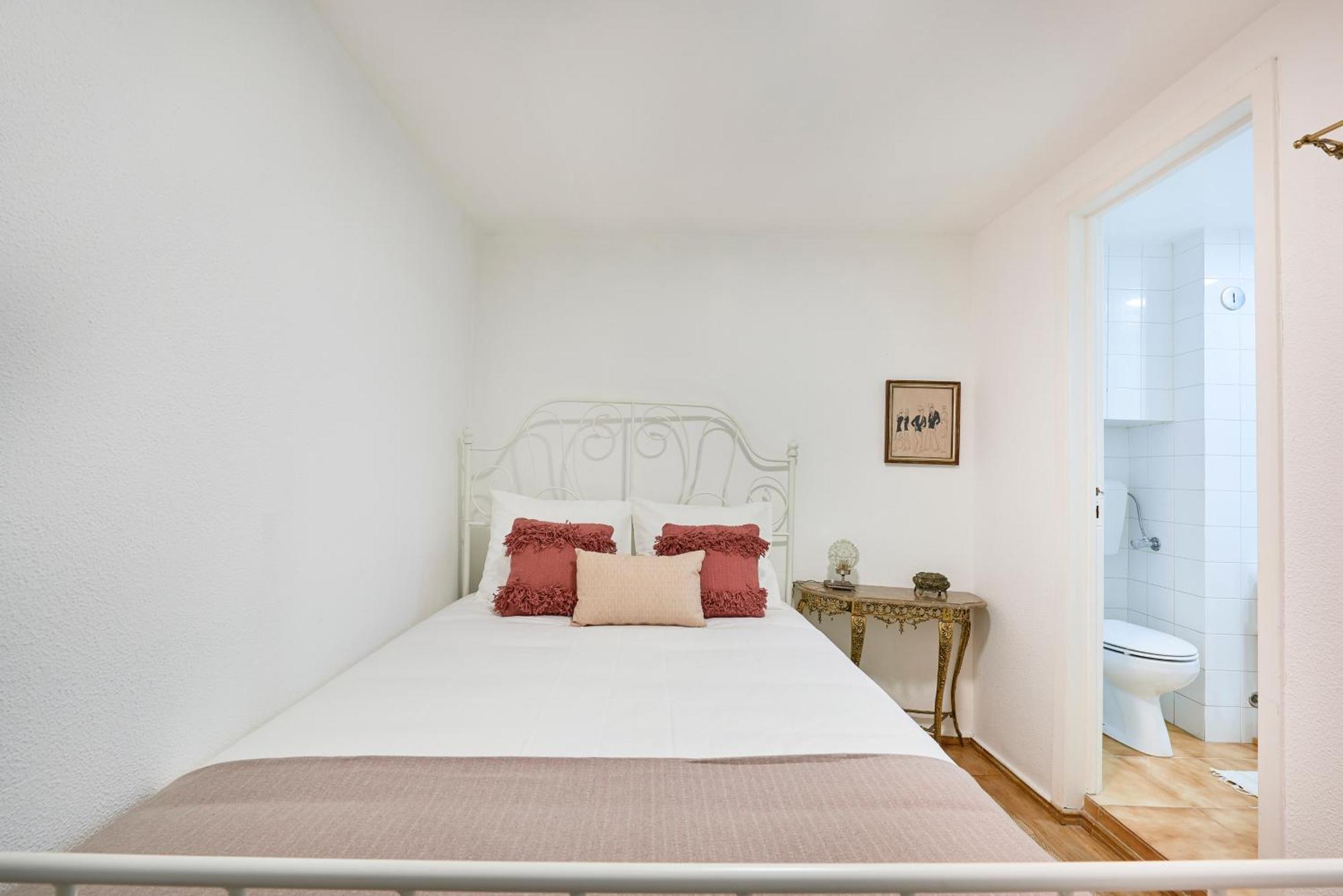 Apartment Idyllic Light-filled Alfama Apt, By Timecooler Lissabon