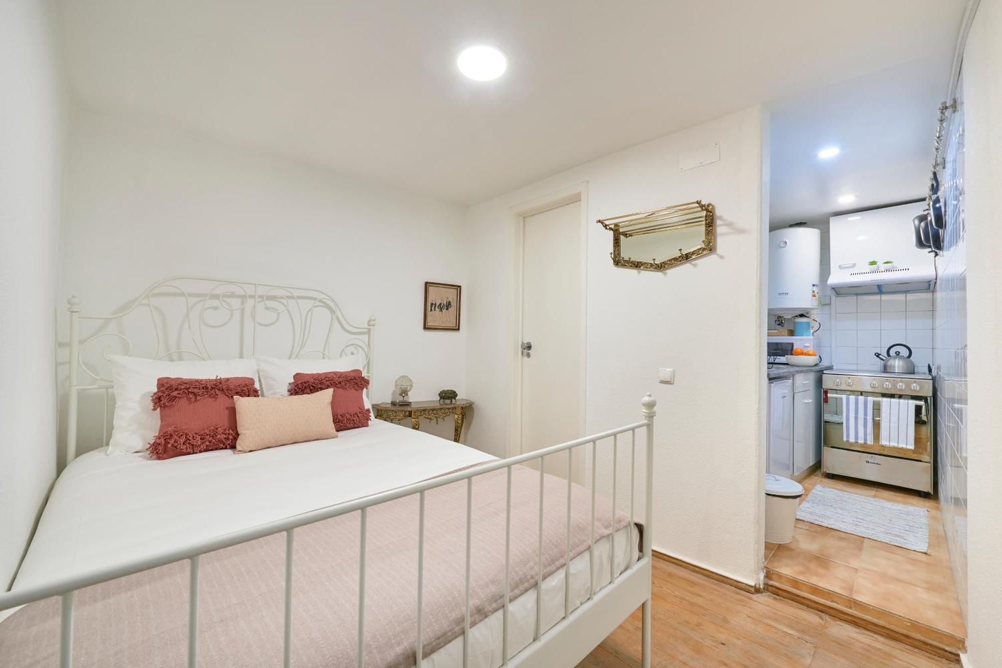 Idyllic Light-filled Alfama Apt, By Timecooler Apartment Lissabon