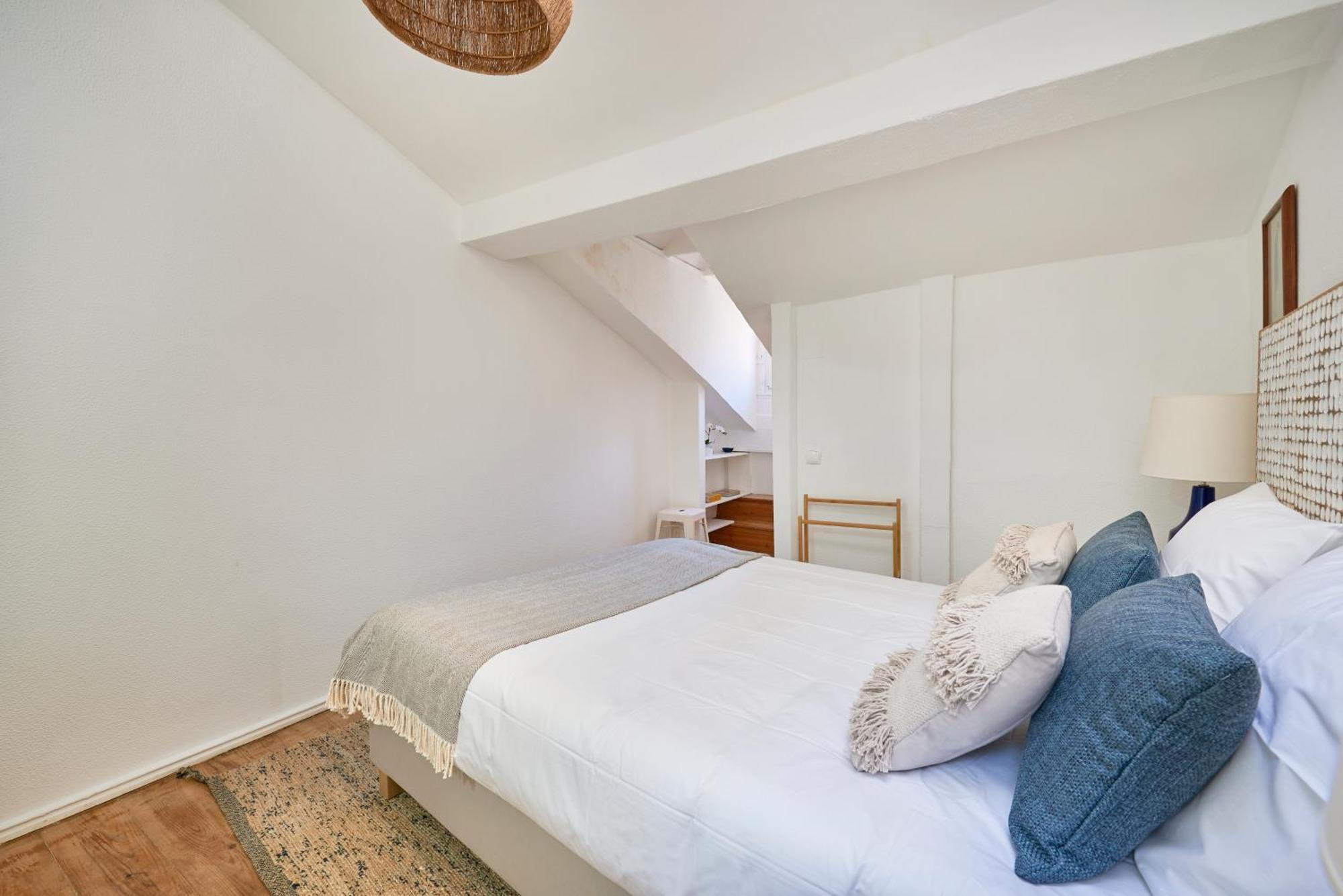 Apartment Idyllic Light-filled Alfama Apt, By Timecooler *