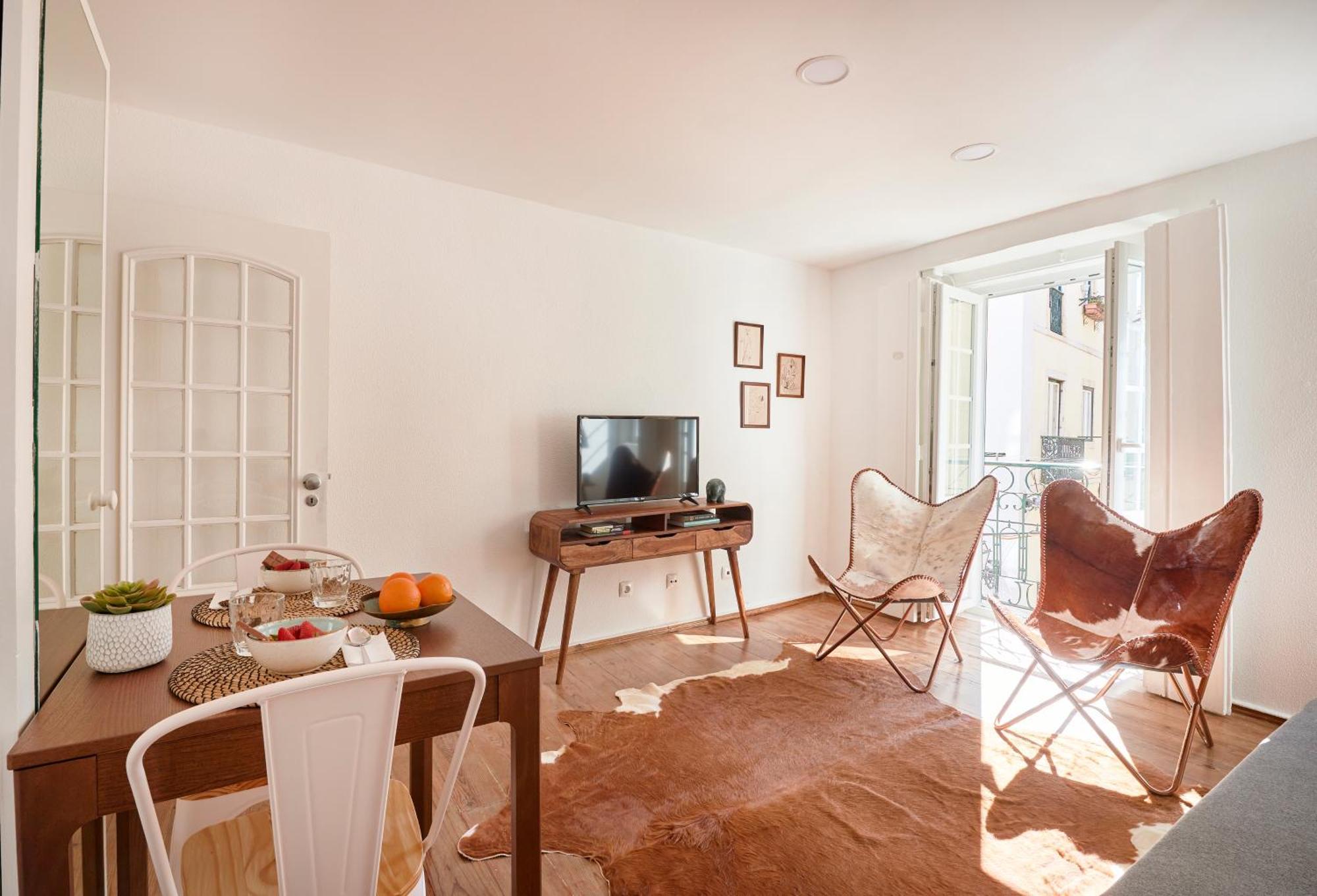 Idyllic Light-filled Alfama Apt, By Timecooler Apartment Lissabon